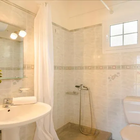 Liakas Village Апартаменты *