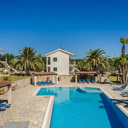 Апартаменты Liakas Village Спартия