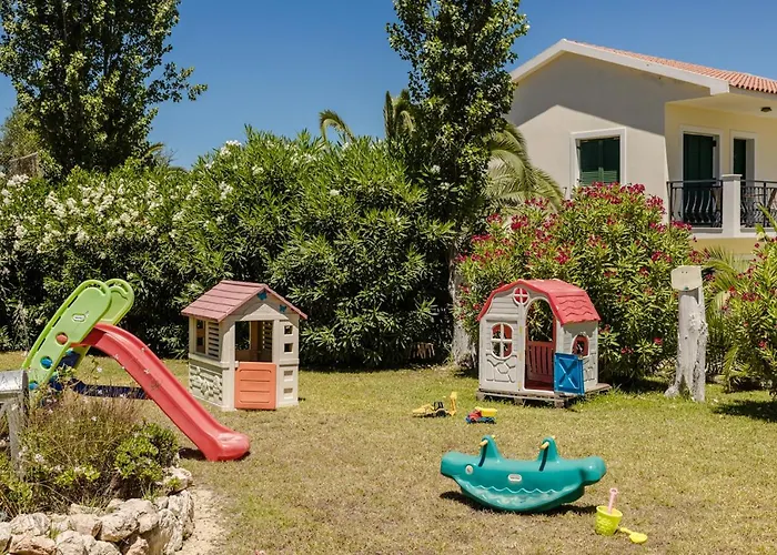 아파트 Liakas Village 스파르티아